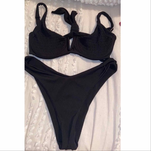 🖤👙 Bikini 👙🖤 - Picture 1 of 1